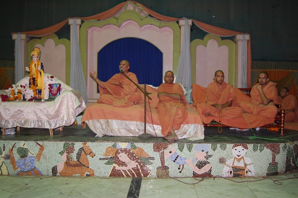 HDH Swamishri Vicharan-January-2009