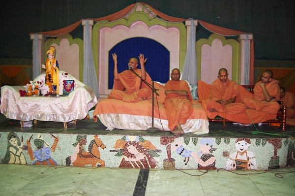 HDH Swamishri Vicharan-January-2009
