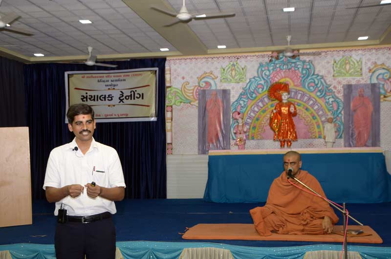 Bal-Balika Sanchalak Training Shibir - Swaminarayan Dham