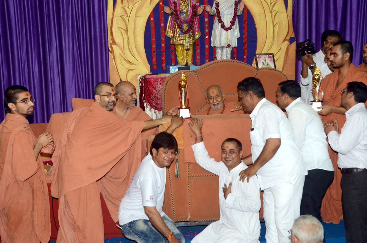  	SMVS Swaminarayan Mandir Vasna - Poonam Samaiyo  