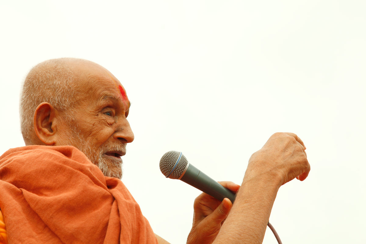HDH Bapji and HDH Swamishri Videsh Gaman - 2016