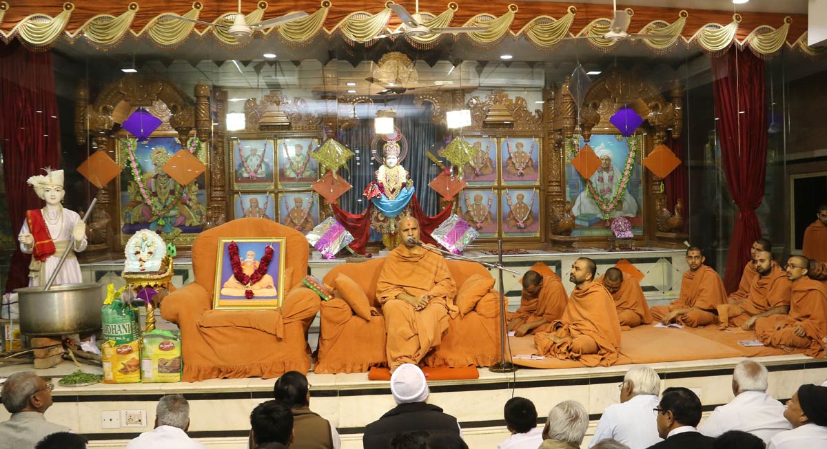 HH Swamishree Shakotsav Sabha At Swaminarayan Dham,Gandhinagar.