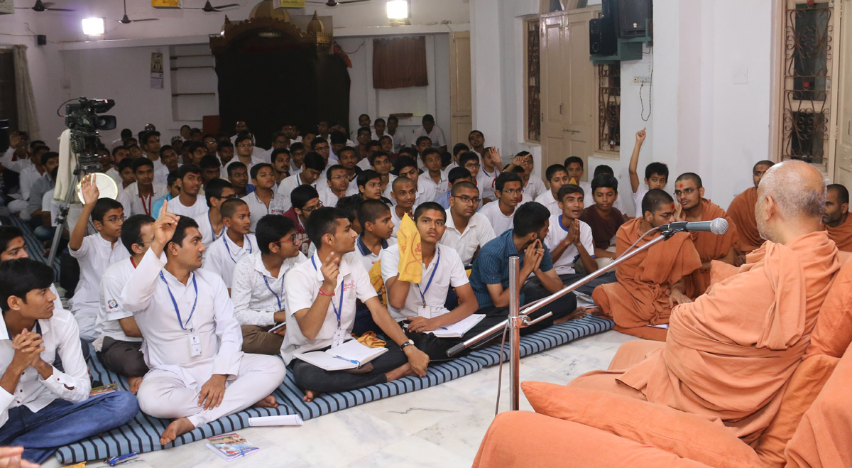 HH Swamishree Rajipa Shibir At Swaminarayan Dham-Gandhinagar.