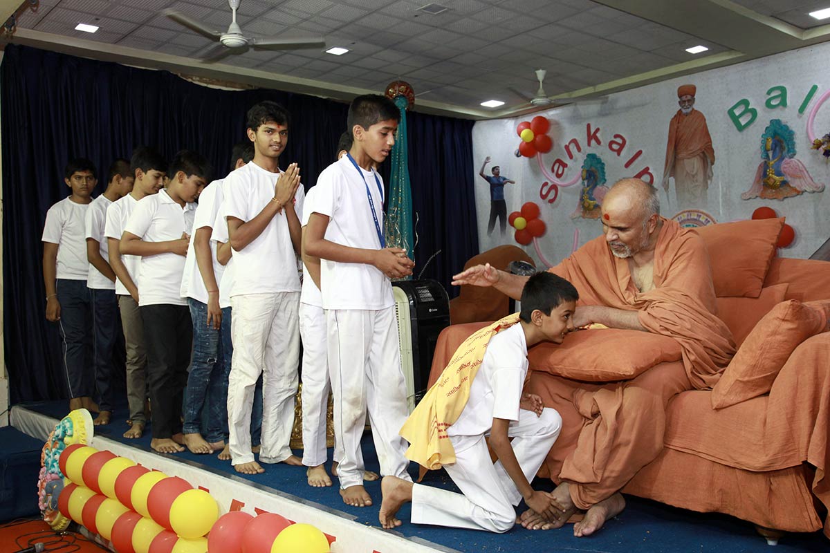 HH Swamishree Vicharan - SBS Shibir,Swaminarayan Dham,Gandhinagar