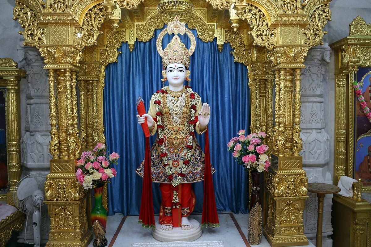 HH Swamishree Vicharan - 5th Patotsav - Mahesana