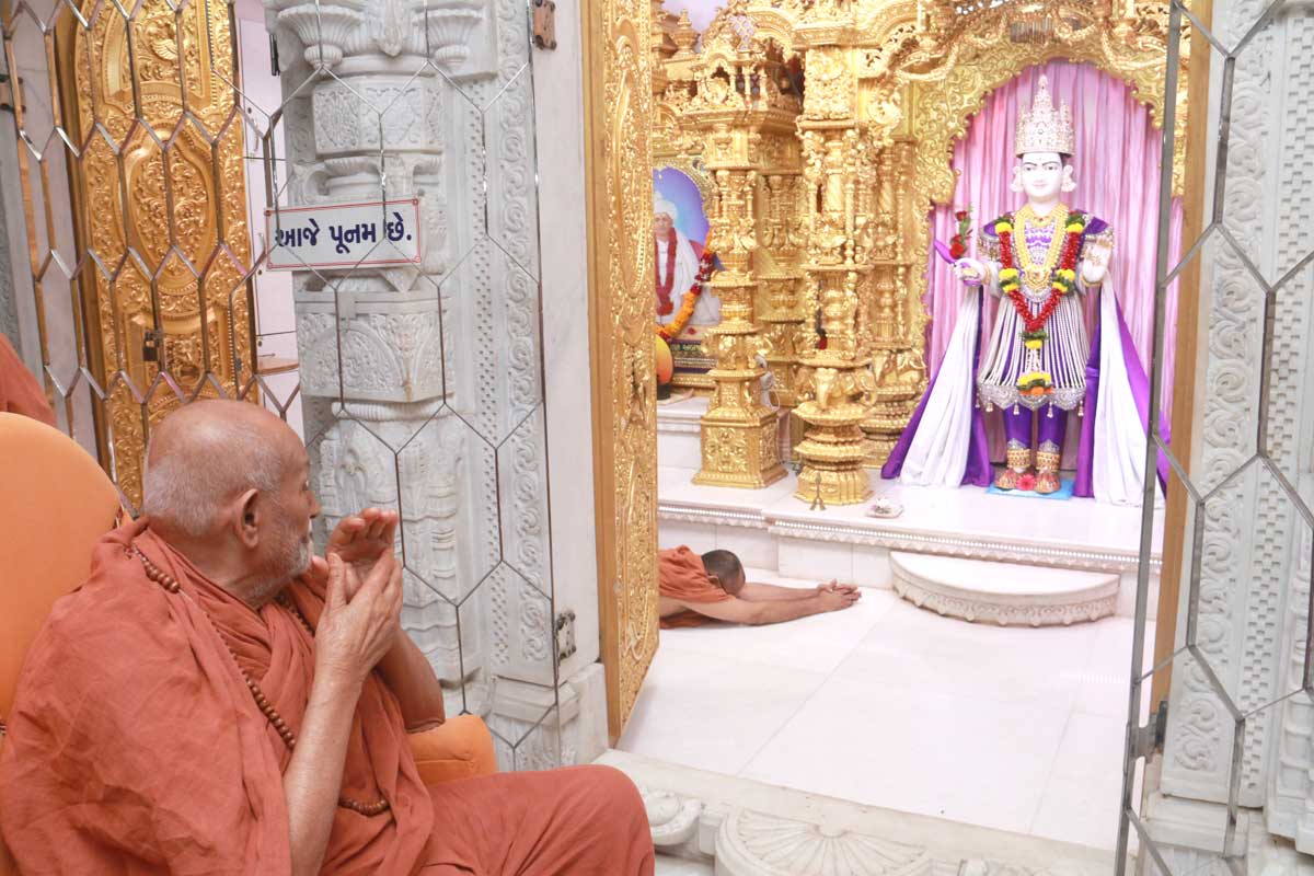 SMVS Swaminarayan Mandir Vasna - Poonam Samaiyo 