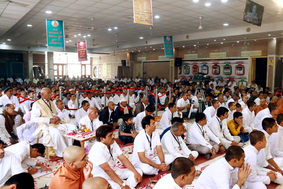 Divya Sant Dixa Samaroh 2018 - Swaminarayan Dham