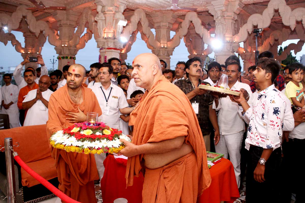 SMVS Swaminarayan Mandir Bhavnagar 1st Patotsav