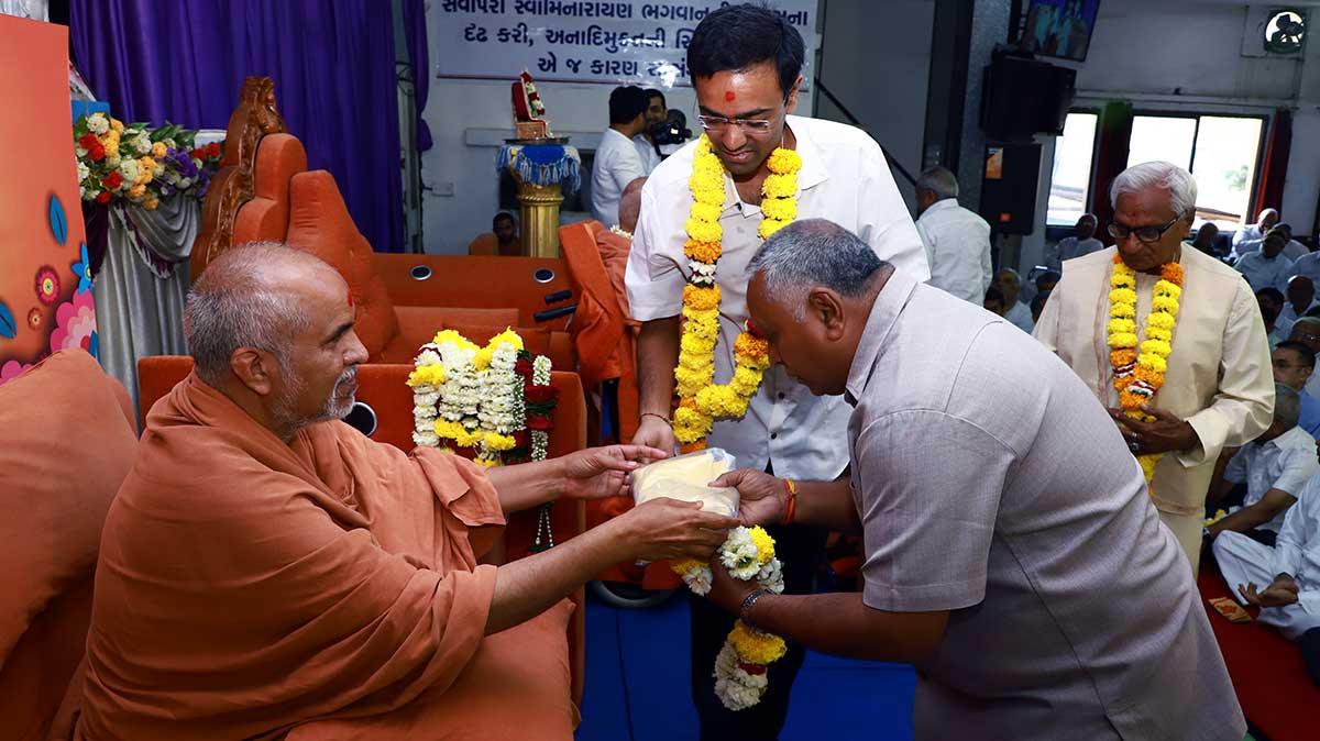 SMVS Swaminarayan Mandir Vasna 32nd Patotsav