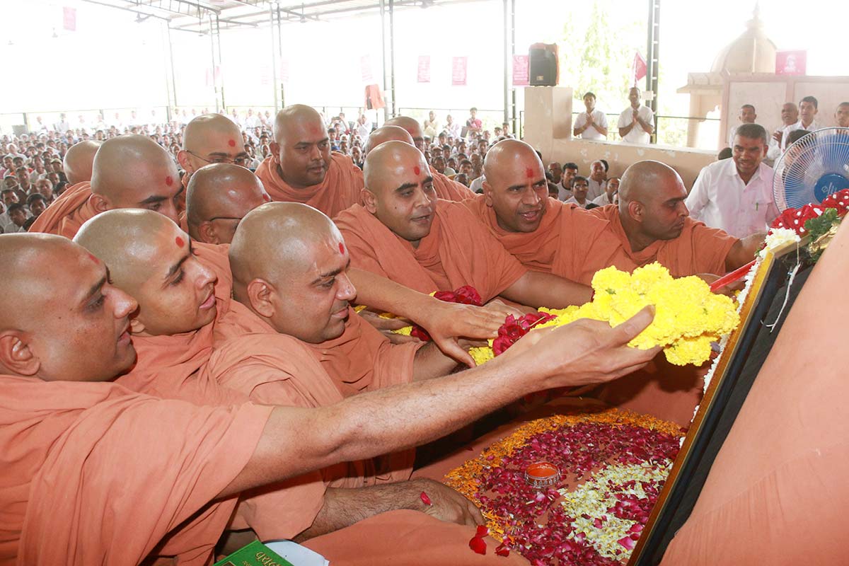 HDH Bapji 87th Pragatyotsav Celebration - Godhar
