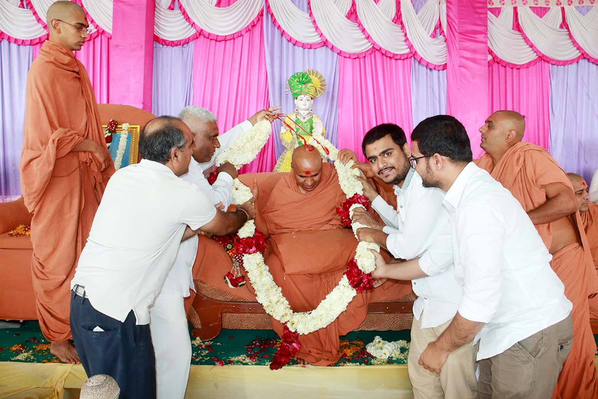 HDH Bapji 87th Pragatyotsav Celebration - Godhar