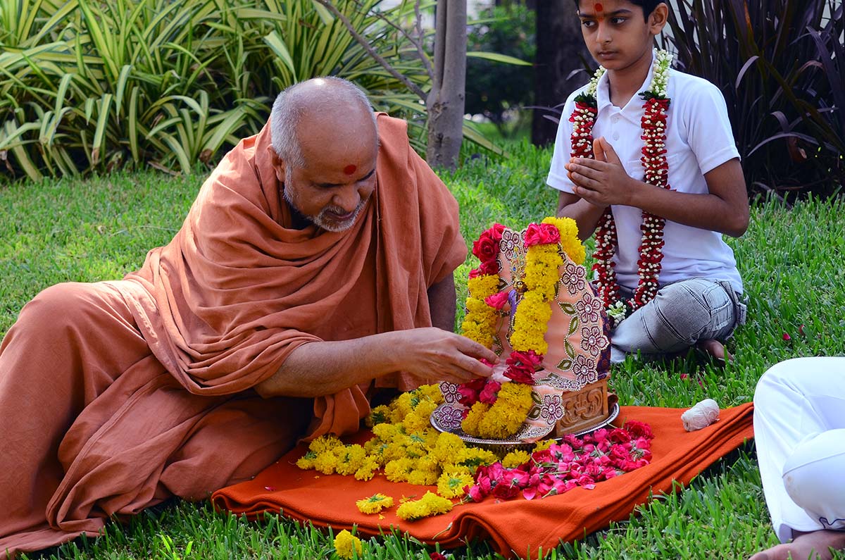 HDH Swamishri Vicharan - May 2019 (16th May to 30th May)