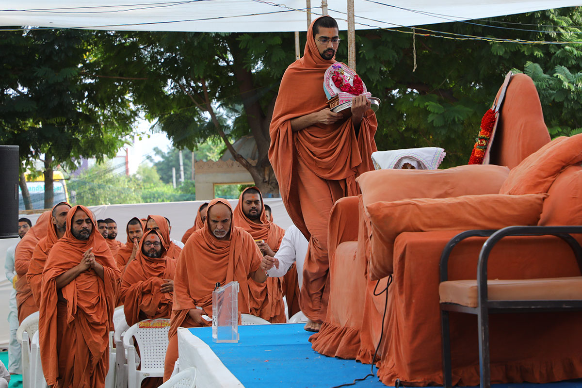 HDH Bapji Mahatmay Sabha Swaminarayan Dham