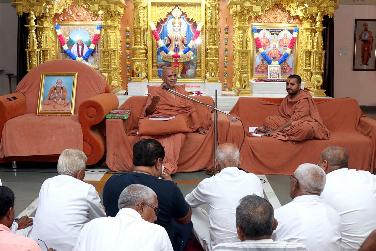 HDH Swamishri Vicharan - October 2019 (1st October to 15th October)
