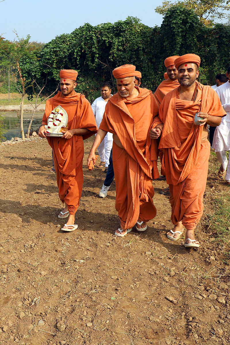 Godhra - HDH Swamishri Padhramni