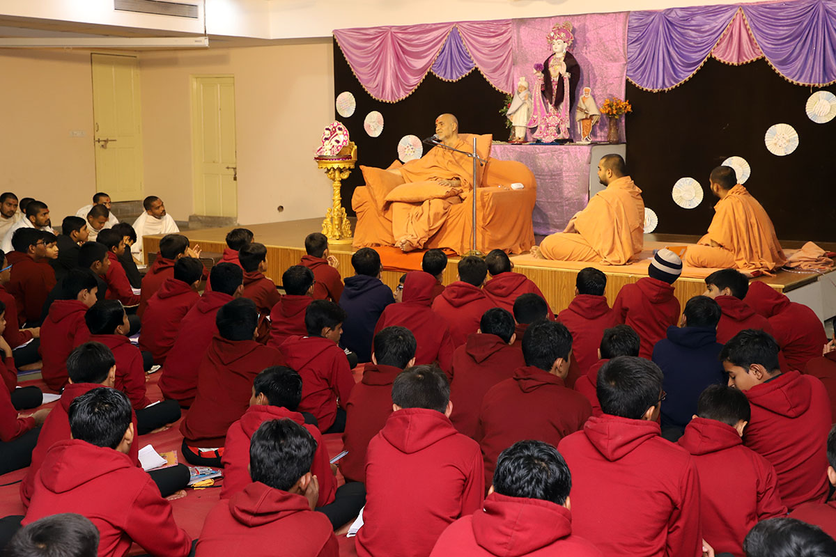 HDH Swamishri Sabha at Gurukul Swaminarayan Dham
