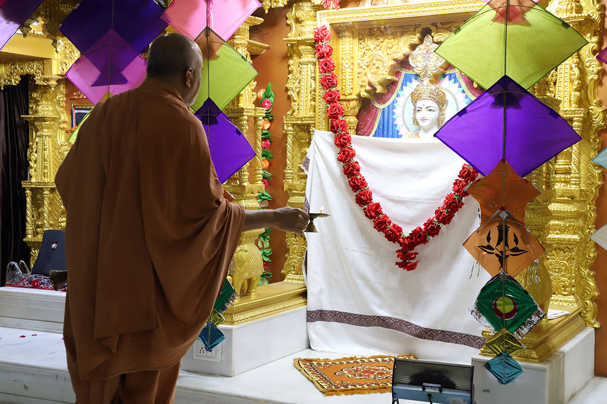 Himatnagar - Divya Dhanurmas Swaminarayan Mahamantra Dhun