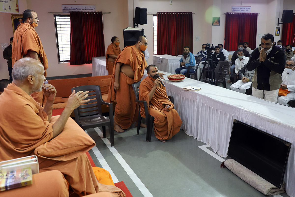 Bhavnagar - HDH Swamishri Vicharan