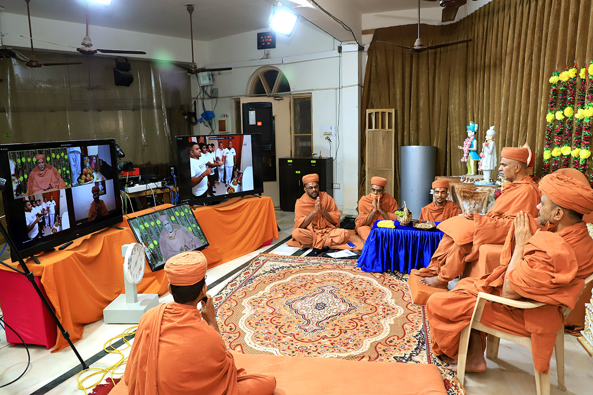 HDH Swamishri Vicharan | 1 to 28 February, 2021