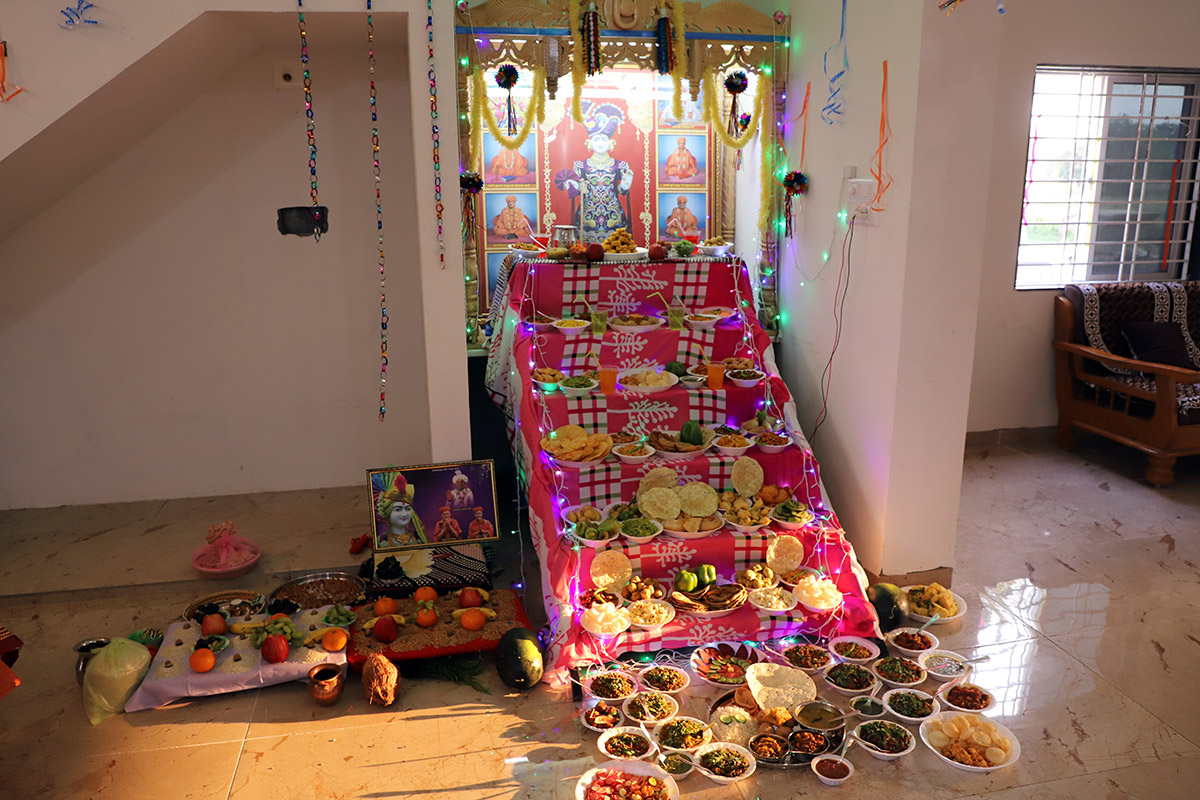 HDH Swamishri Padhramni Mahapooja