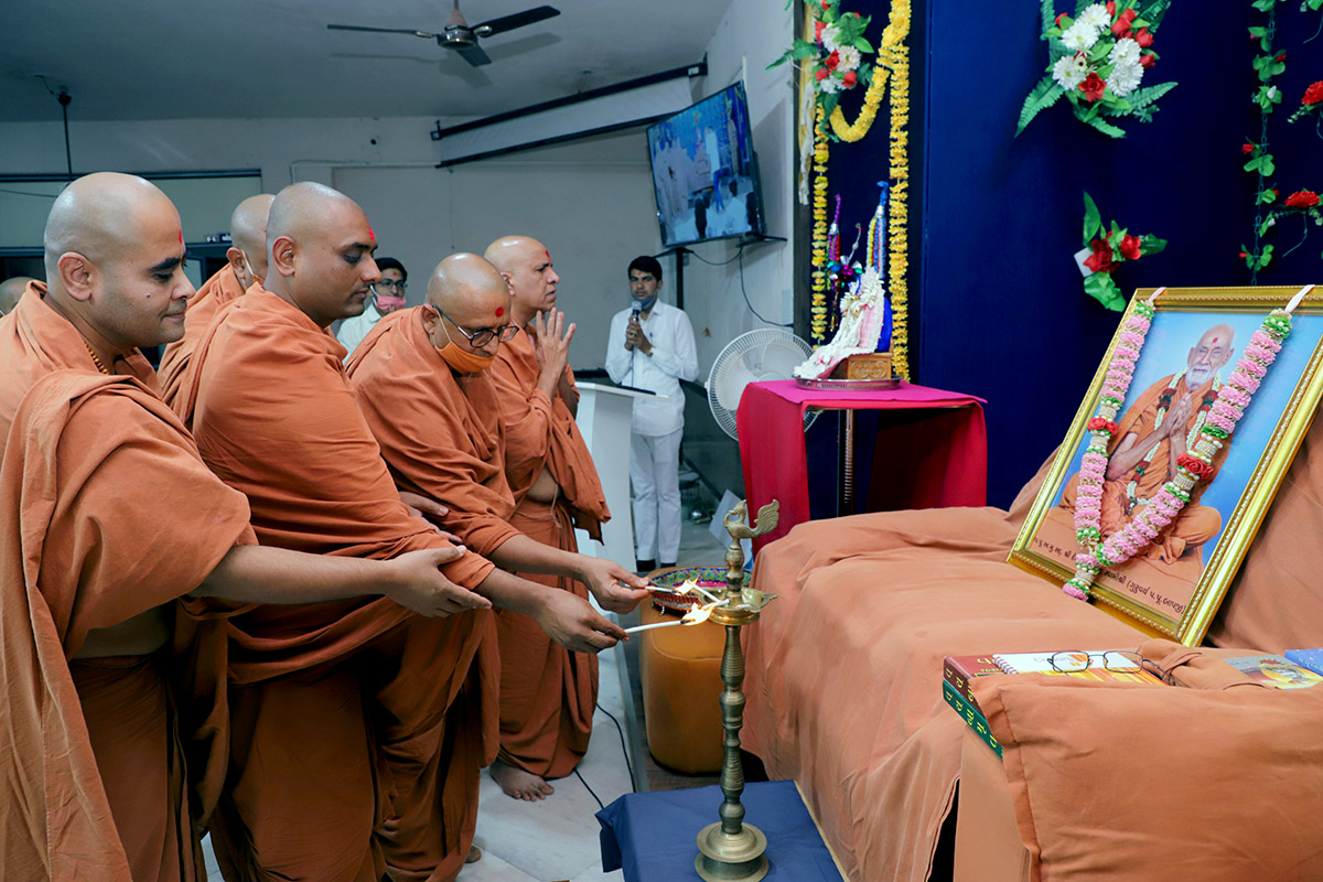 HDH Swamishri Vicharan - Godhar | March, 2021