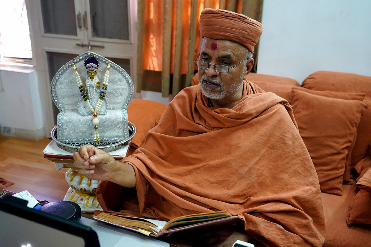 HDH Swamishri Vicharan | May, 2021