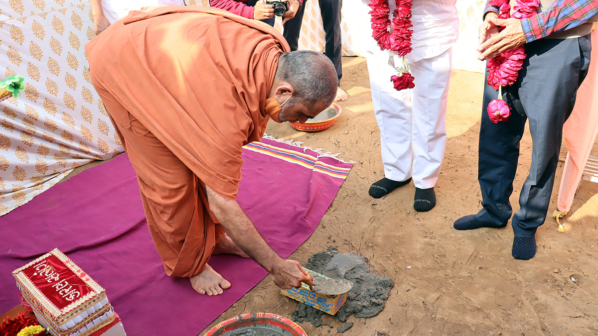 SMVS Swaminarayan Mandir Anand - Shilanyas Samaroh