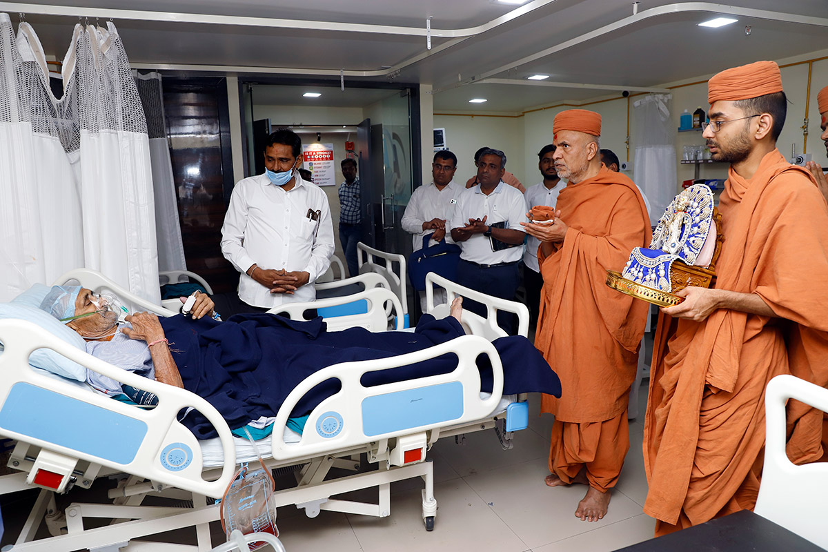 SMVS Swaminarayan Hospital Darshan