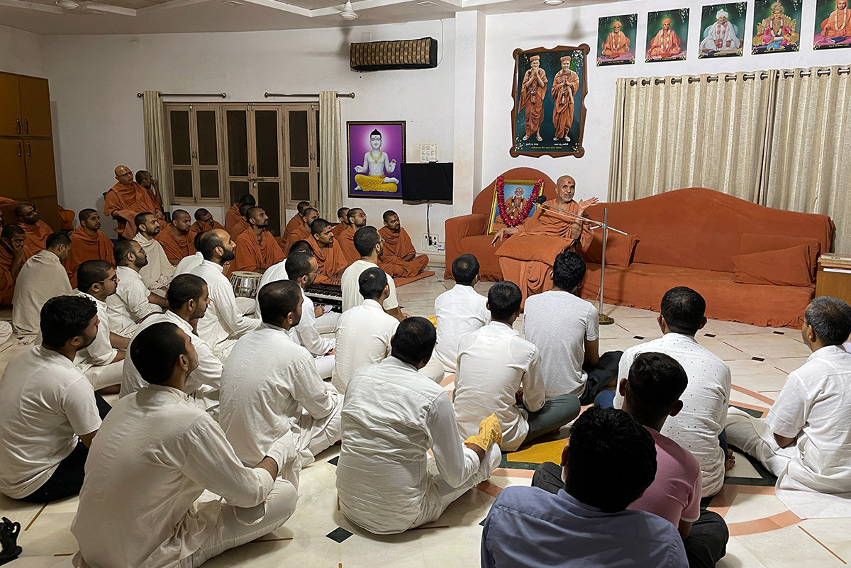 Kirtan-Bhakti at Swaminarayan Dham
