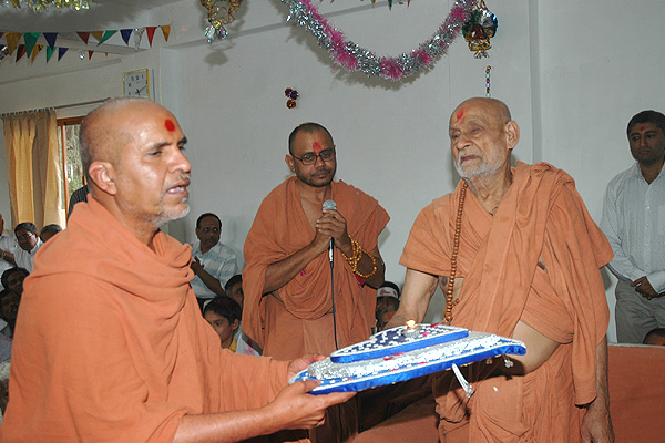 SMVS Rajat Gaurav Din & Satsang Kendra Uddghatan - Sanand