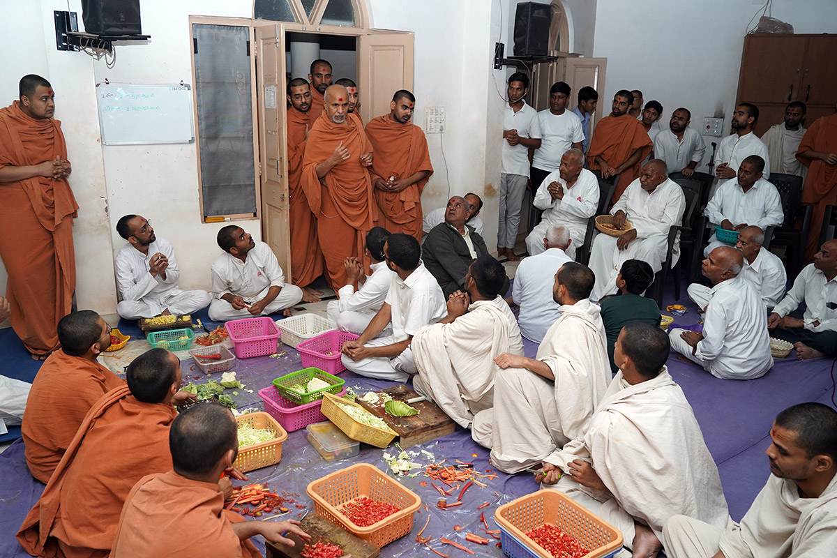 Kirtan-Bhakti at Swaminarayan Dham