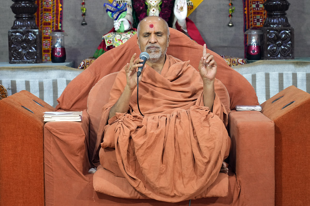 HDH Swamishri Vicharan  - 01 to 08 Jan, 2023