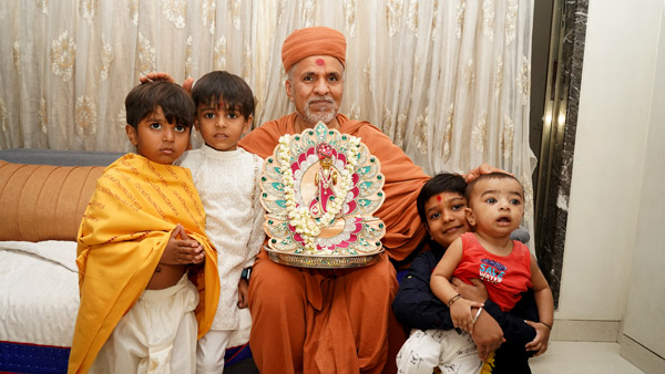 HDH Swamishri Vicharan - Mumbai