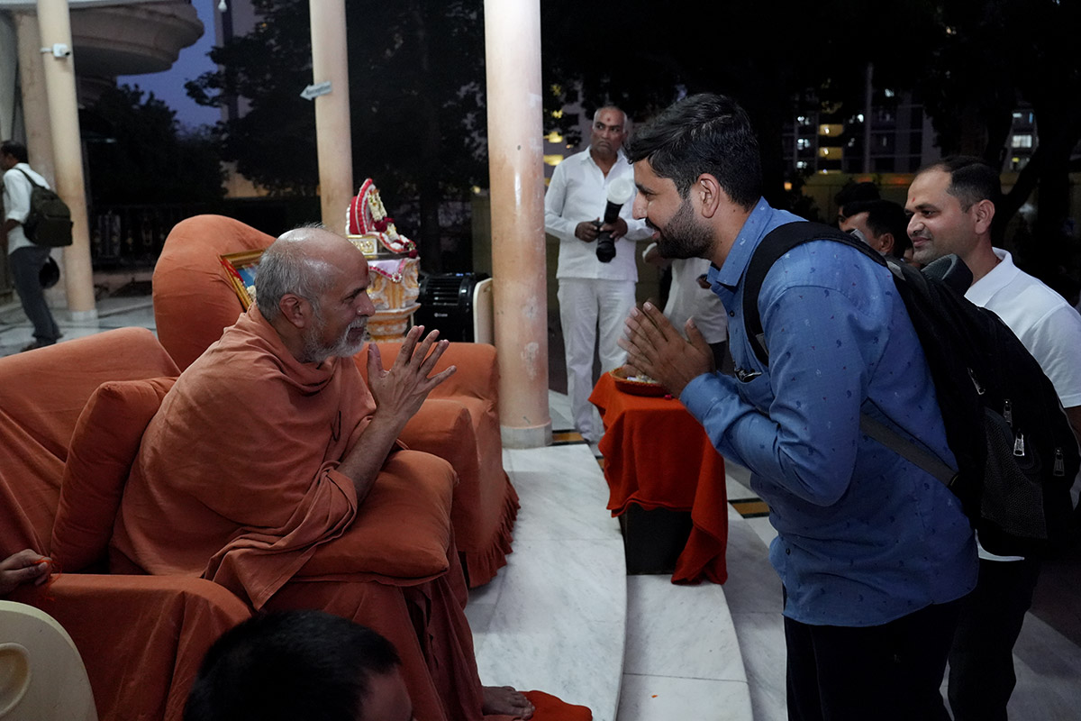 Gurudev Bapji Smruti Din Nikat Darshan at Swaminarayan Dham