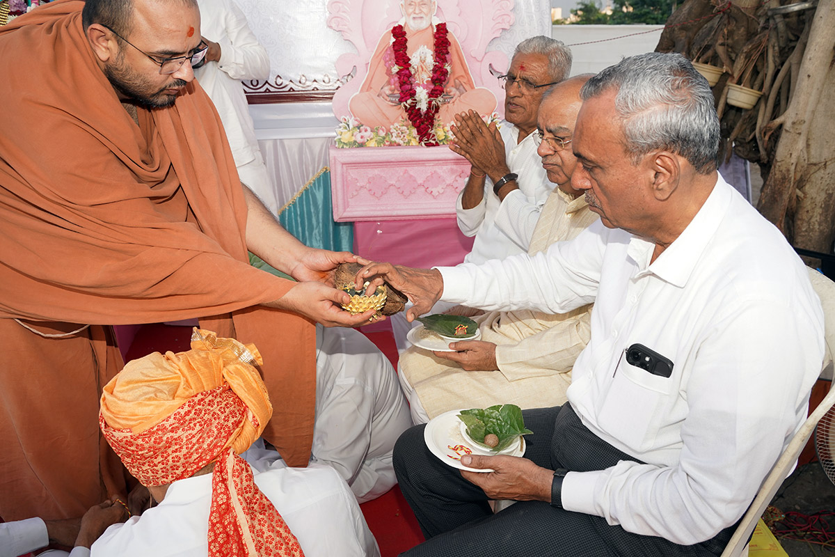 SMVS Swaminarayan Mandir Junagadh - Shilanyas Samaroh