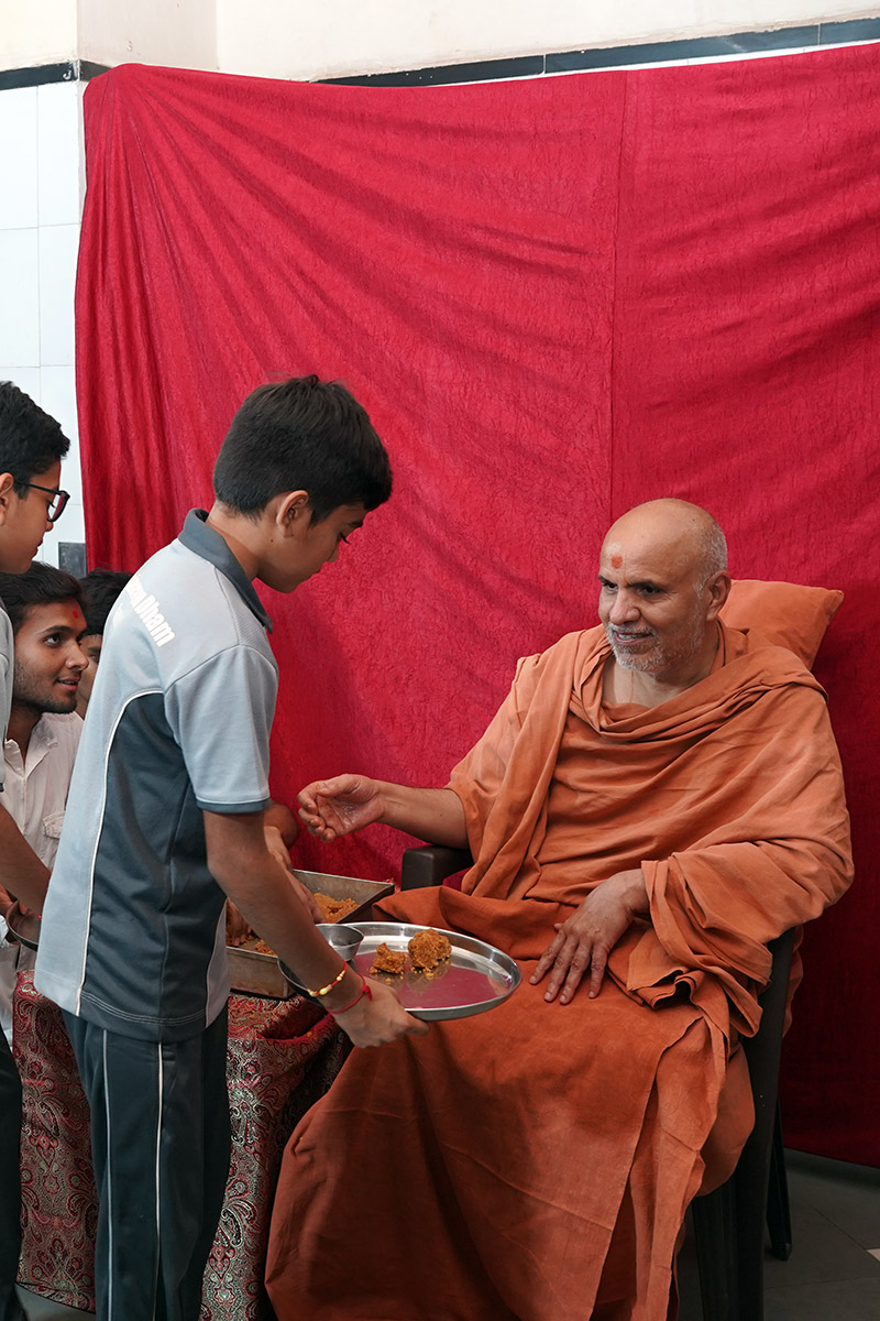 Gurukul Mukto Pirsan Lila at Swaminarayan Dham