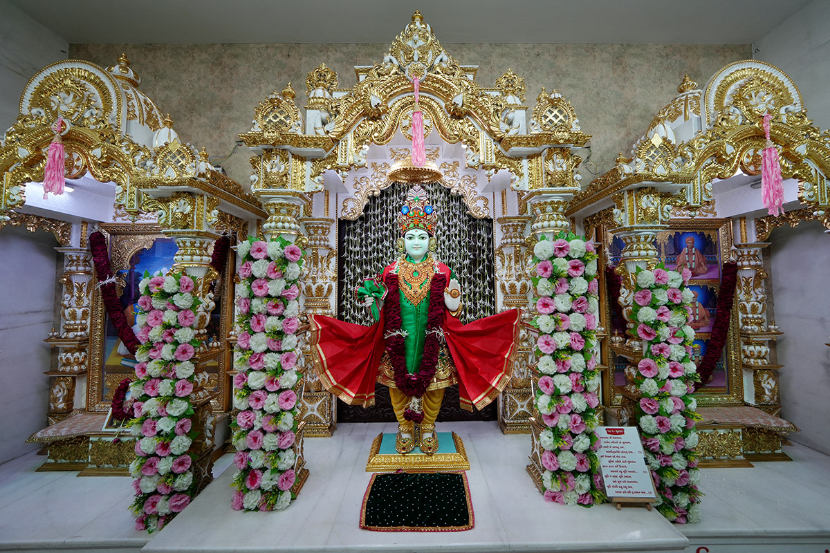 Ghanshyam Maharaj Darshan at Chandkheda