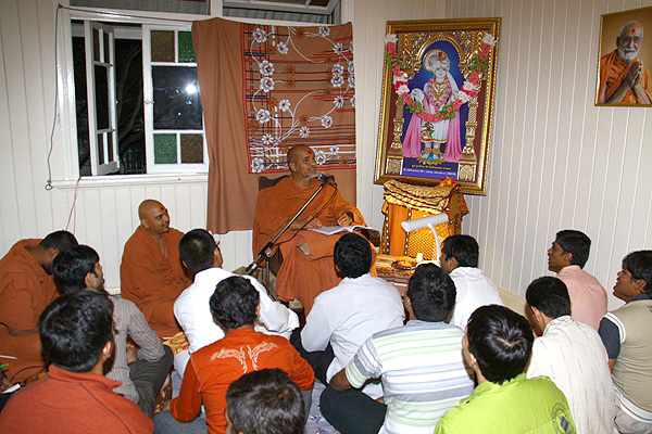 Australia Vicharan - HDH Swamishri