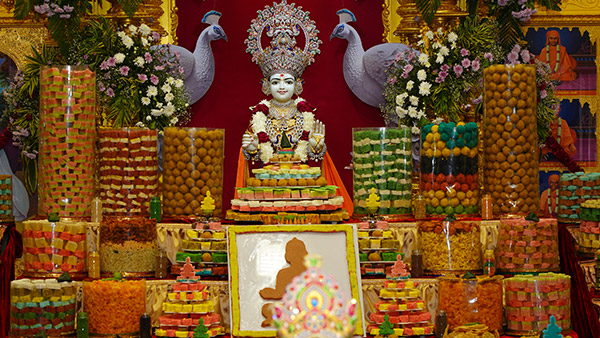 Annakut Darshan - India