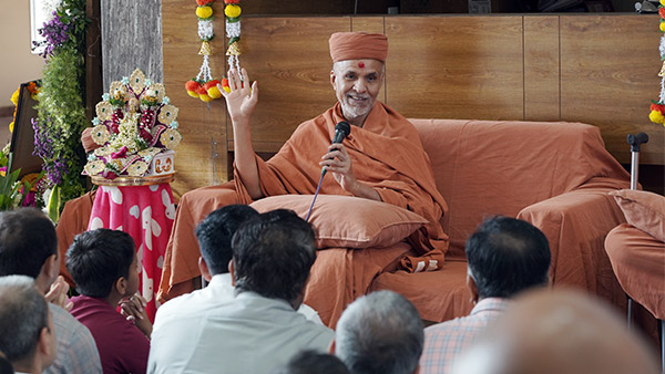 SMVS Swaminarayan Hospital 6th Years Anniversary | Gandhinagar, India