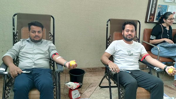 SMVS Blood Donation Drive For The Victims Of The Ahmedabad Plane Crash