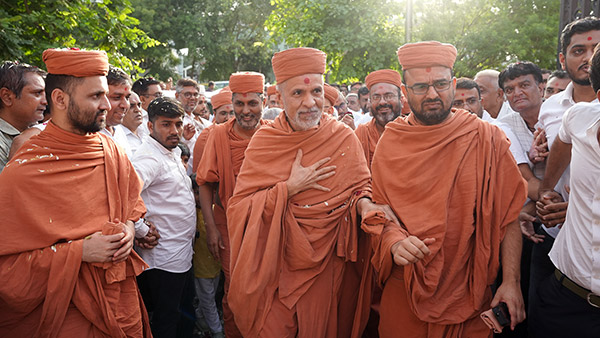 Guru Purnima Celebration 2025 | Surat, India