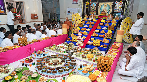 Annakut Darshan | Isanpur, Ahmedabad, India