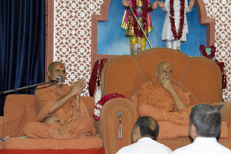 SMVS Swaminarayan Mandir Vasna - Poonam Samaiyo & Fuldolotsav