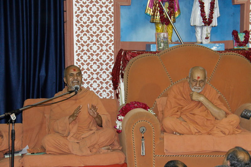 SMVS Swaminarayan Mandir Vasna - Poonam Samaiyo & Fuldolotsav