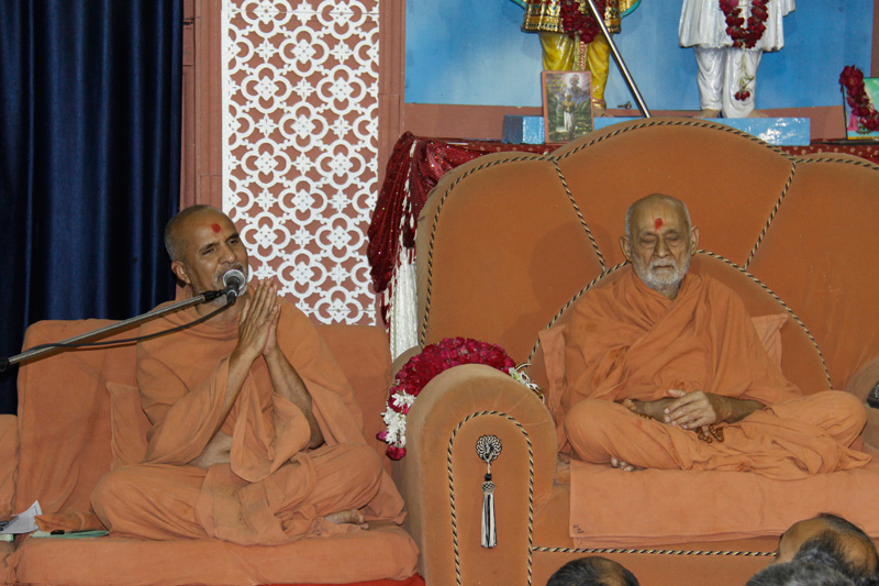 SMVS Swaminarayan Mandir Vasna - Poonam Samaiyo & Fuldolotsav