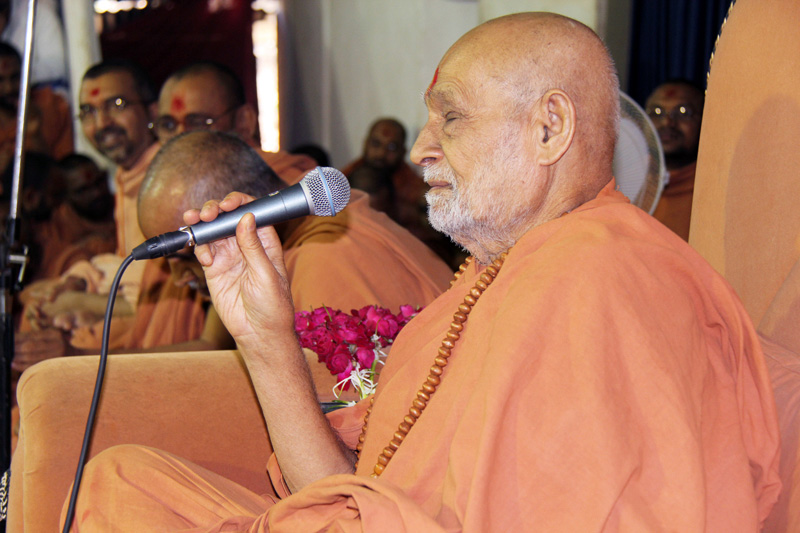 SMVS Swaminarayan Mandir Vasna - Poonam Samaiyo & Fuldolotsav
