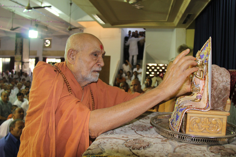 SMVS Swaminarayan Mandir Vasna - Poonam Samaiyo & Fuldolotsav