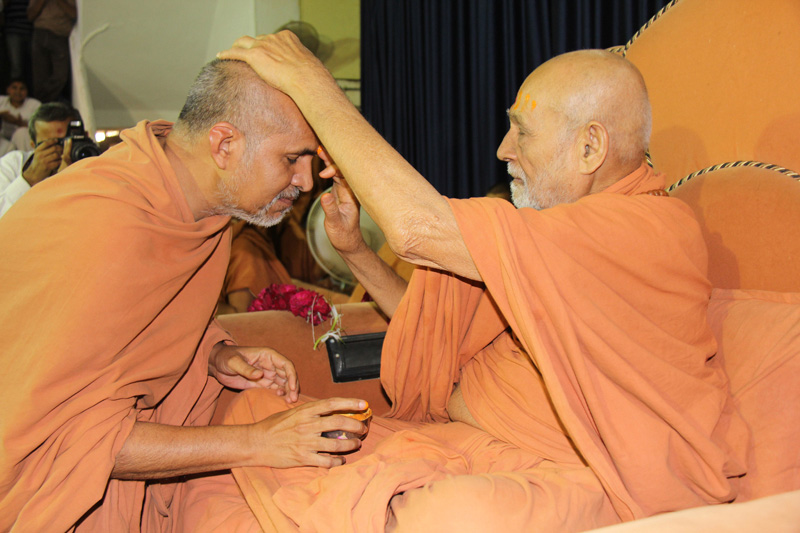 SMVS Swaminarayan Mandir Vasna - Poonam Samaiyo & Fuldolotsav