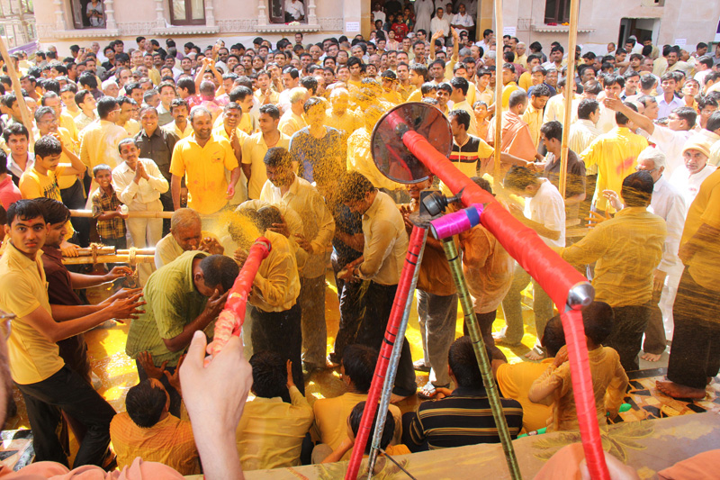 SMVS Swaminarayan Mandir Vasna - Poonam Samaiyo & Fuldolotsav